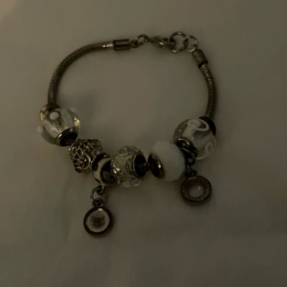 Lovely pandora style bracelet